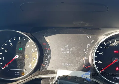 2018 Jeep Compass Latitude 4X4 из США, поврежденный, VIN 3C4NJDBB3JT167790